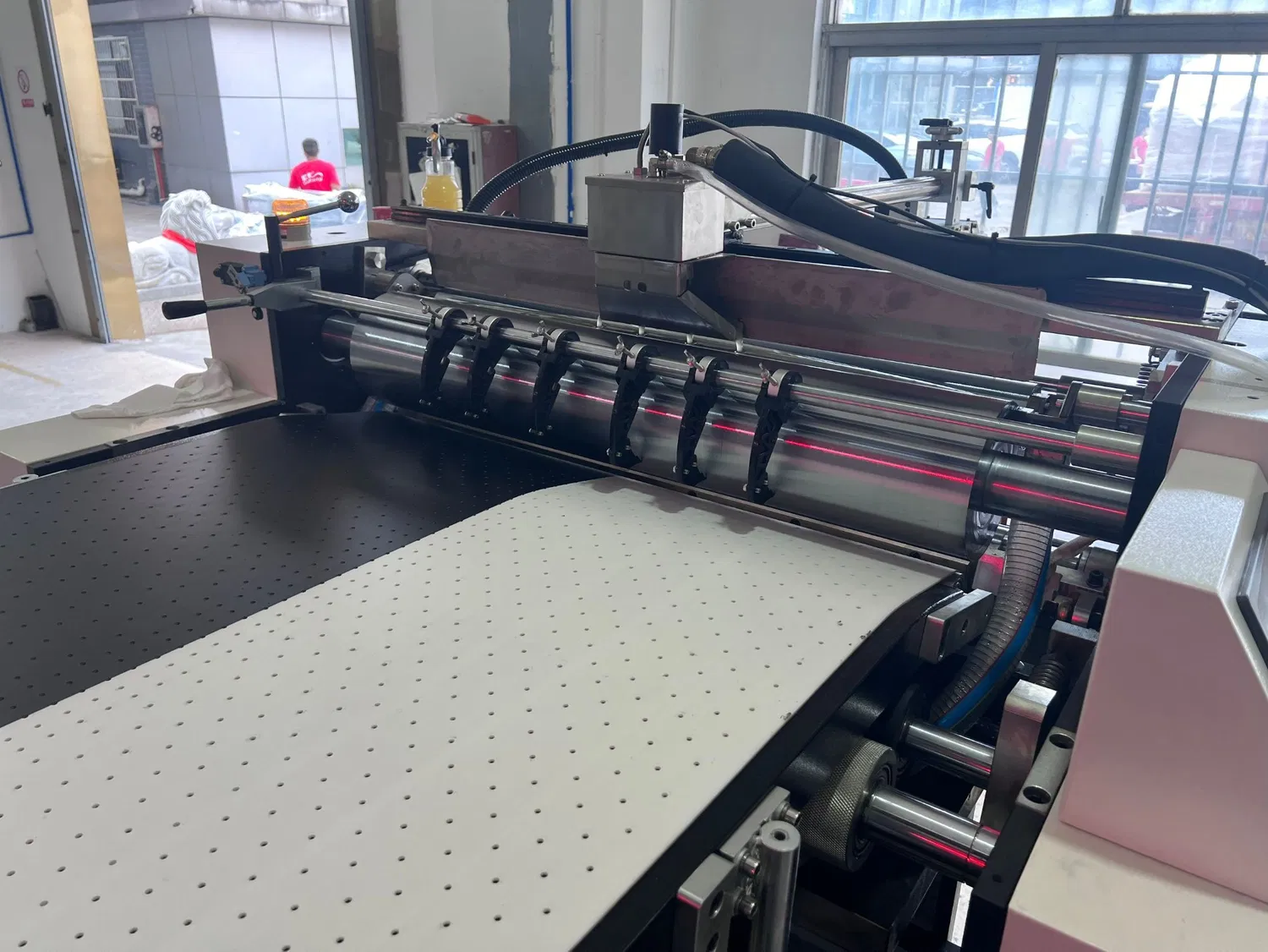 Jelly Glue Sealing and Lining Combination Machine. Automation Jelly Glue and Hot Melt Glue Packaging Equipment